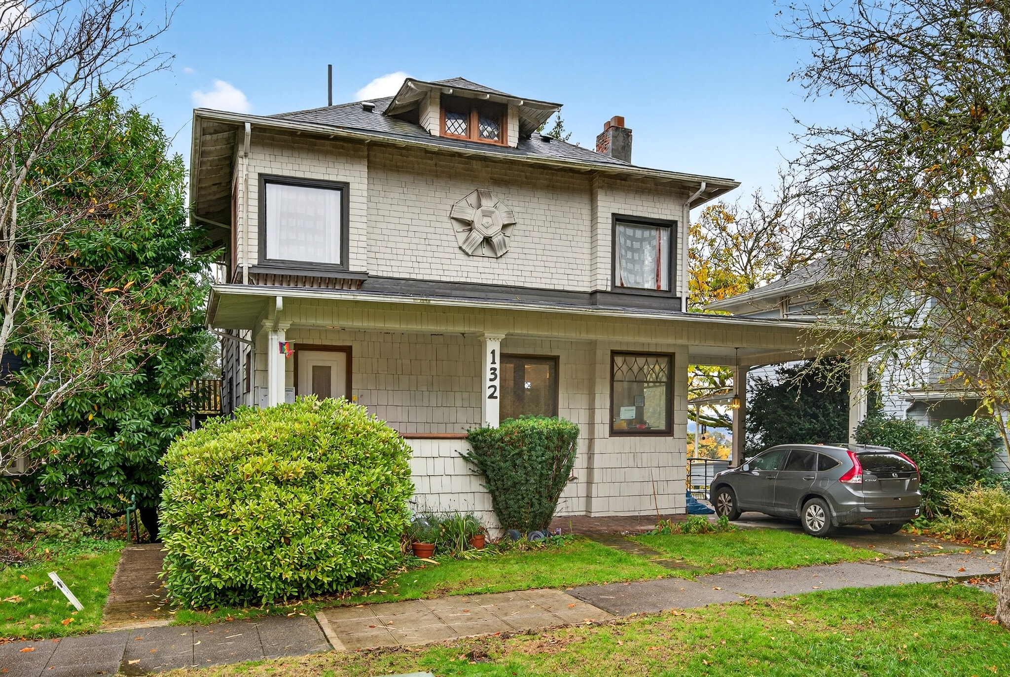 132 30th Ave, Seattle, WA for sale Primary Photo- Image 1 of 25