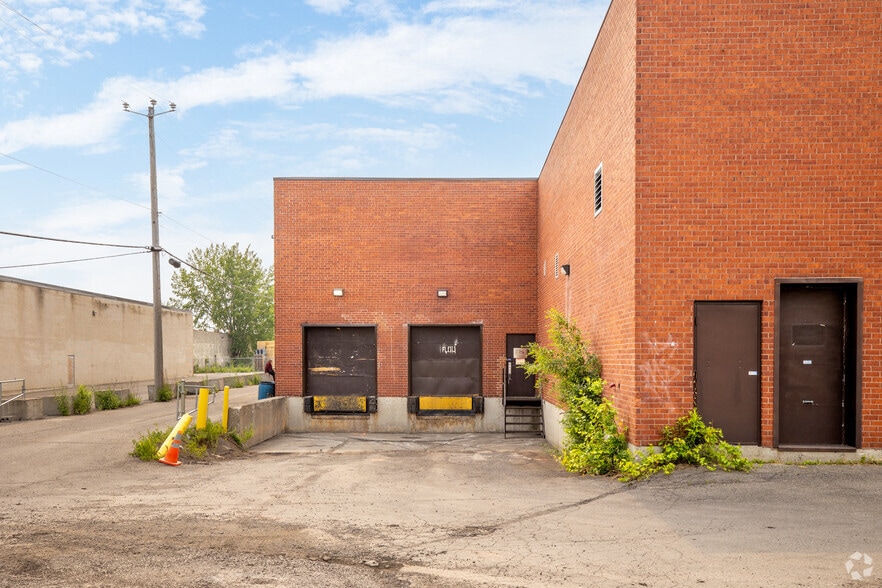 8675-8705 St Creusot, Montréal, QC for lease - Building Photo - Image 3 of 5