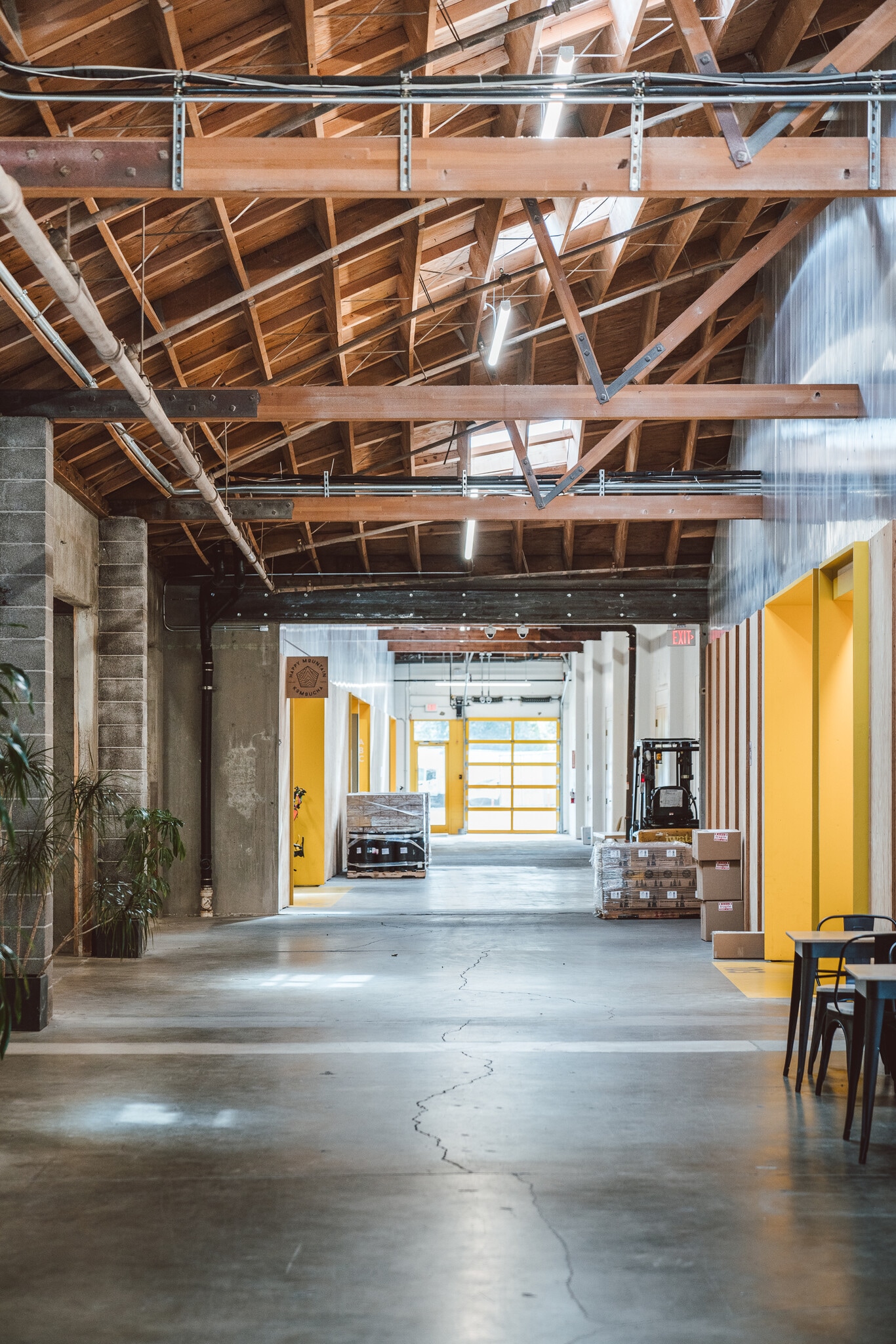 100 NE Farragut St, Portland, OR for lease Interior Photo- Image 1 of 8