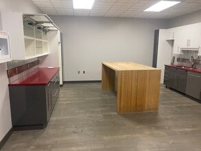 3909 Research Park Dr, Ann Arbor, MI for lease Interior Photo- Image 1 of 14