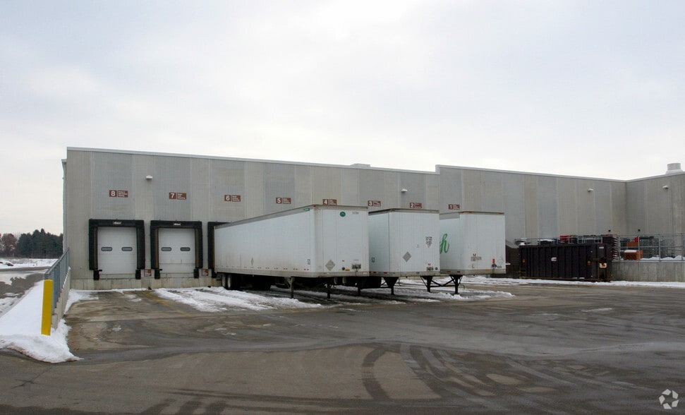 11901 E Fulton St, Lowell, MI for lease - Building Photo - Image 2 of 2