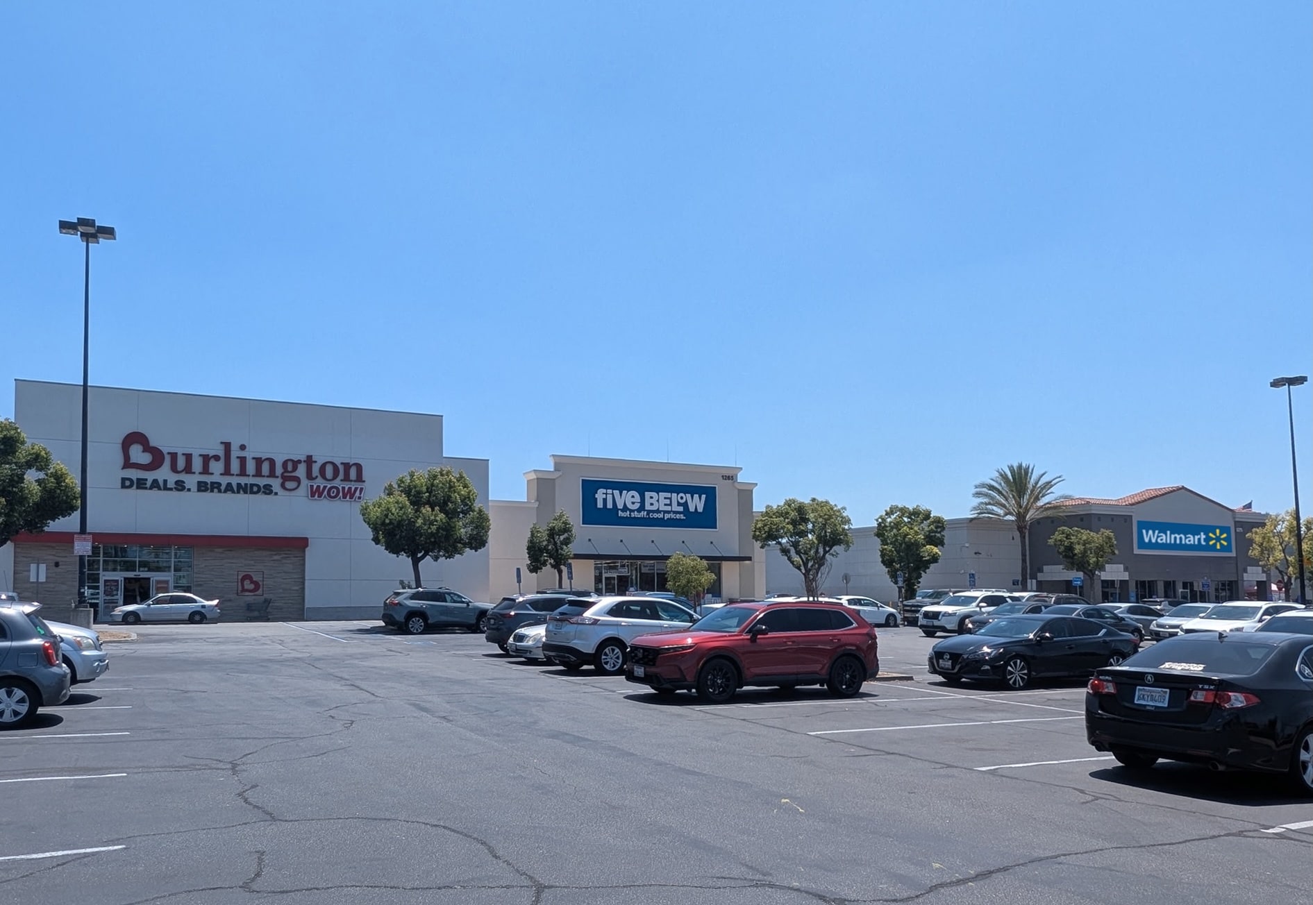 1341 N Azusa Ave, Covina, CA for lease Primary Photo- Image 1 of 2