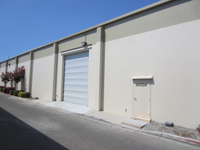 24486-24508 S MacArthur Dr, Tracy, CA à louer - Photo du bâtiment - Image 3 de 3