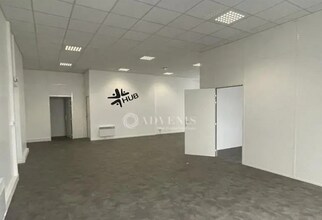 Bureau dans Garges-lès-Gonesse à louer Photo intérieure- Image 2 de 5