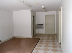 129 Bethea Rd, Fayetteville, GA for lease Interior Photo- Image 2 of 4