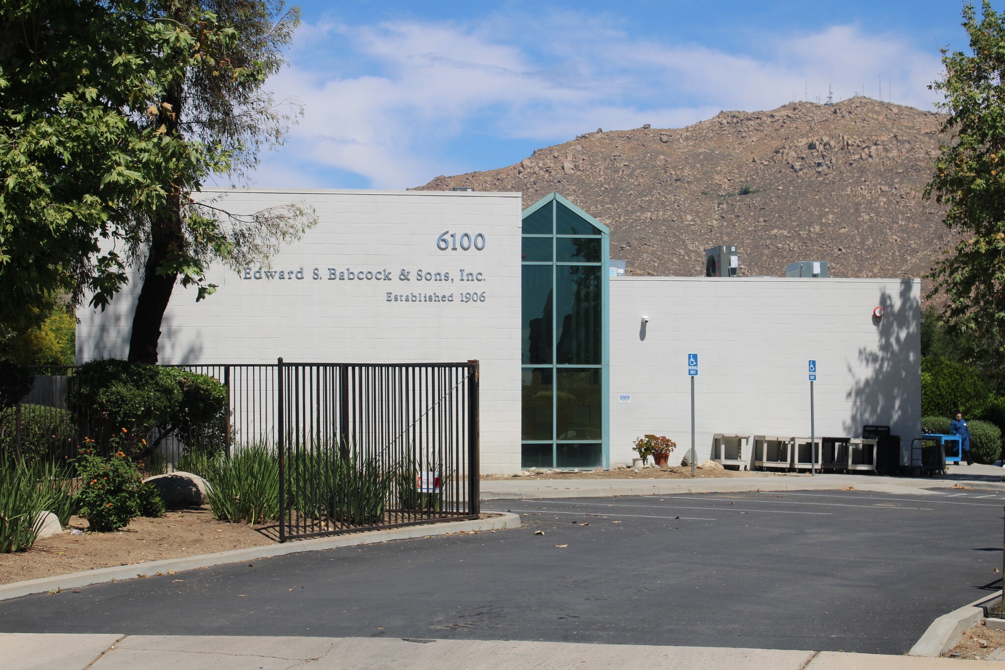 6100 & 6110 Quail Valley Ct, Riverside portfolio of 2 properties for sale on LoopNet.ca Building Photo- Image 1 of 3