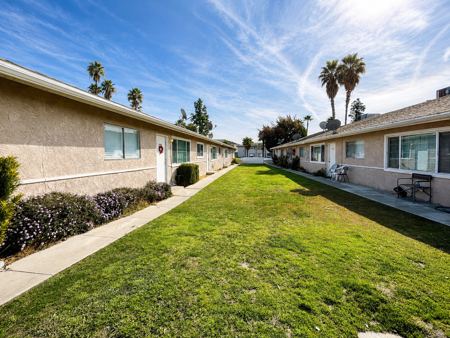 4320 Columbus st, Bakersfield, CA à vendre Photo du bâtiment- Image 1 de 10