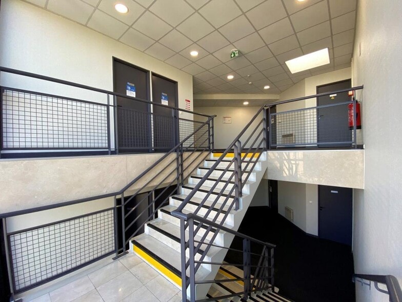 644 L'Occitane, Labège for lease - Building Photo - Image 2 of 6
