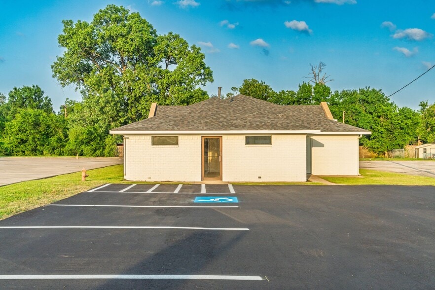 4527 Stonewall St, Greenville, TX à vendre - Photo du bâtiment - Image 1 de 14