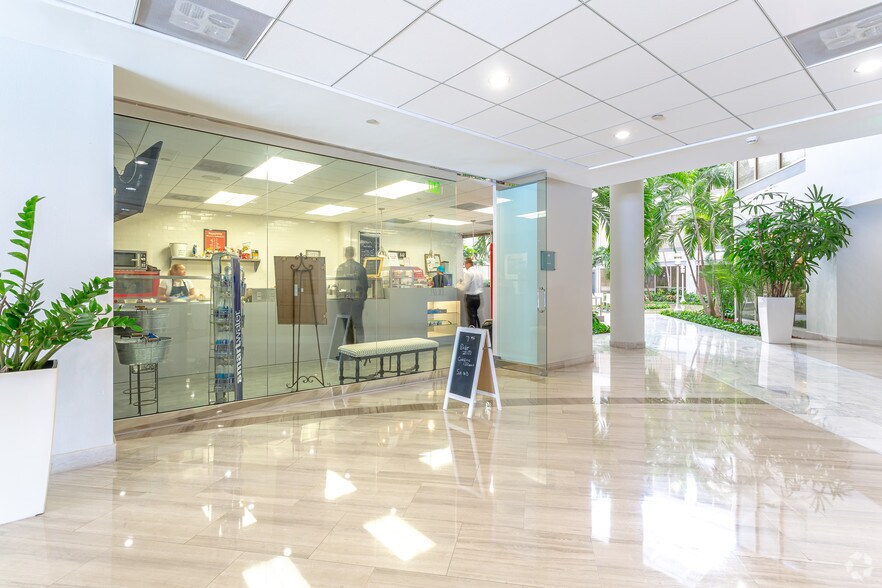 6303 Waterford District Dr, Miami, FL à louer - Photo intérieure - Image 2 de 7