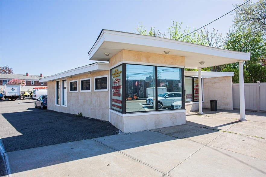 200 Atlantic Ave, Oceanside, NY à vendre - Photo principale - Image 1 de 21