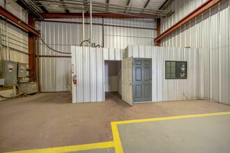 2833 Roosevelt Ave, San Antonio, TX à louer Photo intérieure- Image 2 de 11