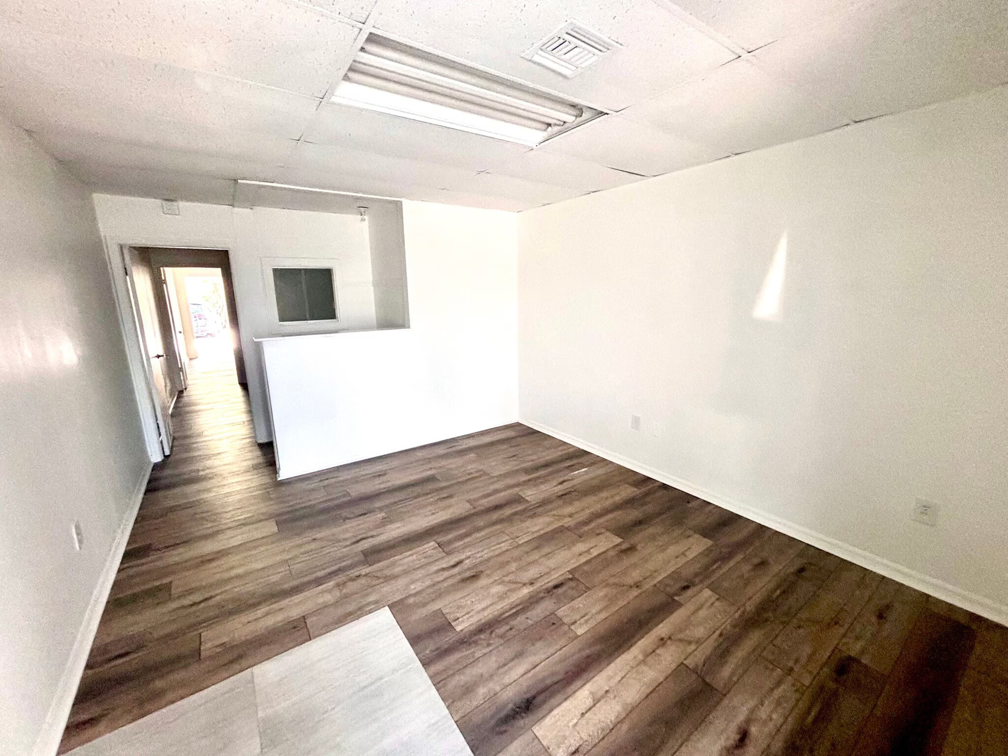 2201 S French Ave, Sanford, FL for lease Interior Photo- Image 1 of 2