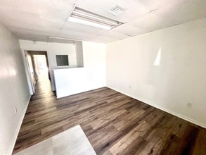 2201 S French Ave, Sanford, FL for lease Interior Photo- Image 1 of 2