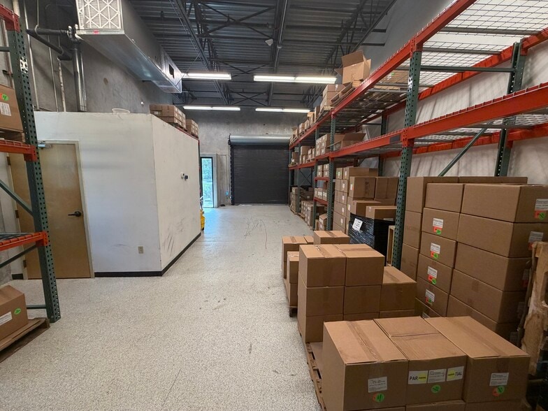 2895 Jupiter Park Dr, Jupiter, FL à vendre - Photo du bâtiment - Image 2 de 7