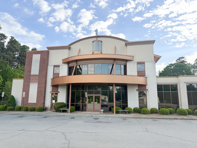2266 Nc-16, Denver, NC à vendre - Photo du bâtiment - Image 1 de 10