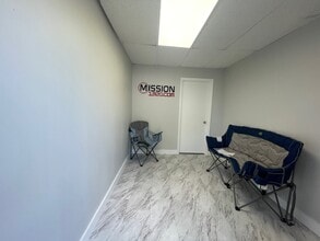 4990 SW 52nd St, Fort Lauderdale, FL à louer Photo intérieure- Image 2 de 7