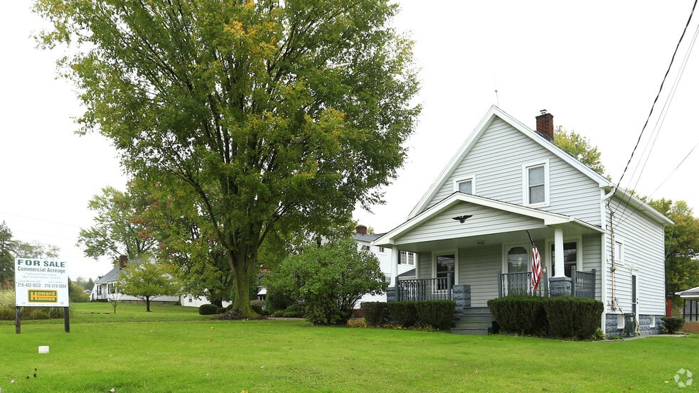 5213 Royalton Rd, North Royalton, OH à vendre - Photo principale - Image 1 de 2