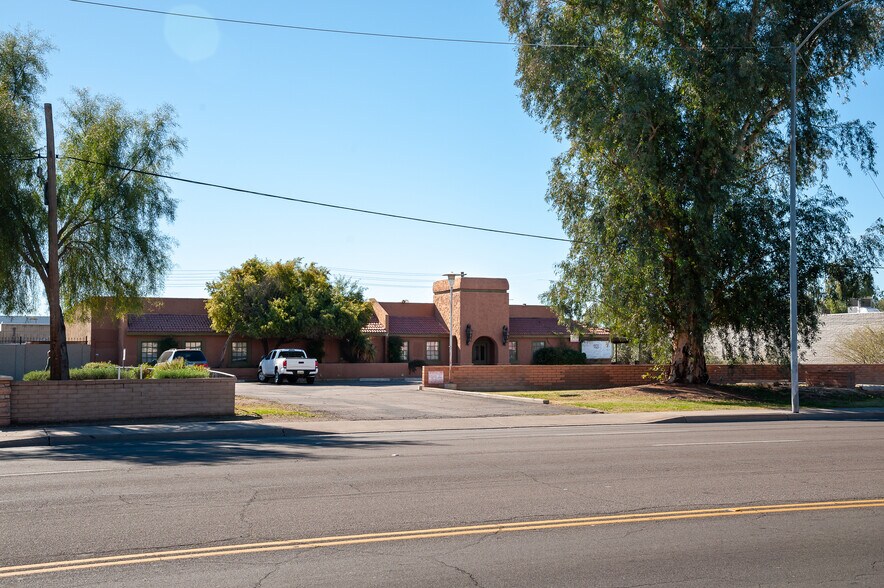 1123 W Broadway Rd, Tempe, AZ à vendre - Photo du bâtiment - Image 2 de 8