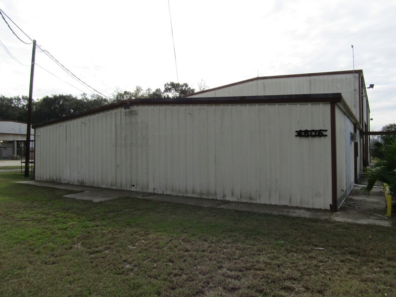 4806 E Old Spanish Trl, Jeanerette, LA for sale - Building Photo - Image 2 of 25