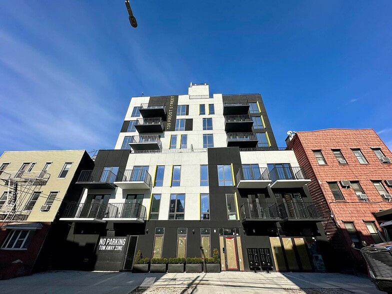 137 Frost St, Brooklyn, NY for lease - Building Photo - Image 1 of 7