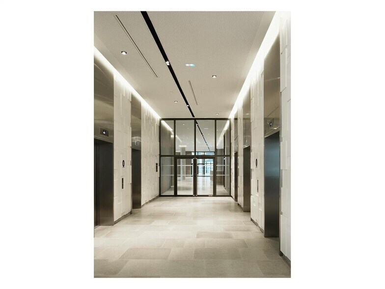 28 Allee D'Aquitaine, Nanterre for lease - Building Photo - Image 3 of 18