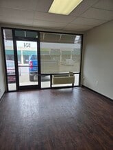 8034 Culebra Rd, San Antonio, TX for lease Building Photo- Image 2 of 5