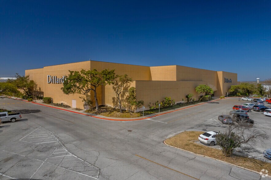 6301 NW Loop 410, San Antonio, TX for sale - Primary Photo - Image 1 of 6