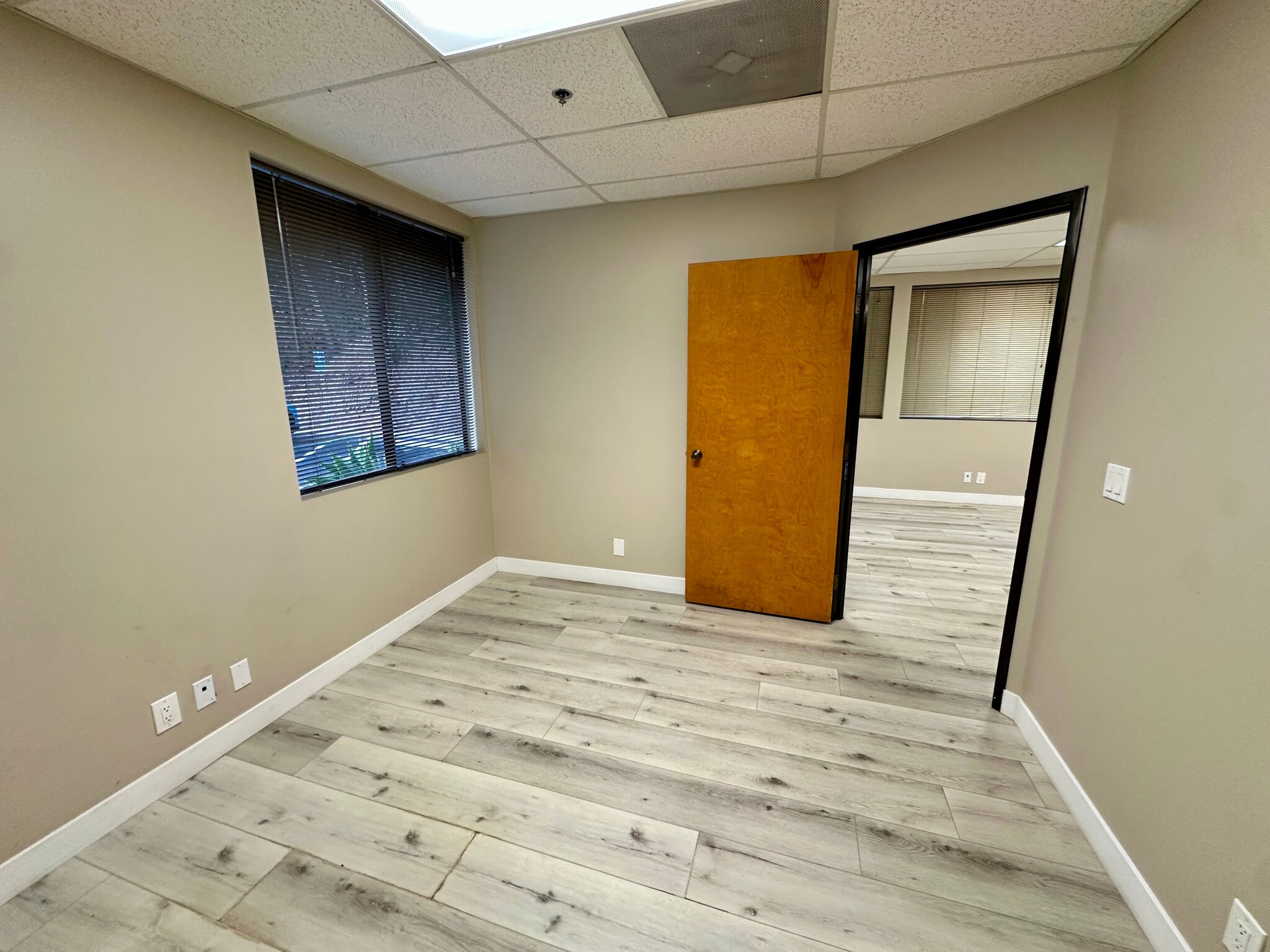 3665 Ruffin Rd, San Diego, CA for lease Interior Photo- Image 1 of 13