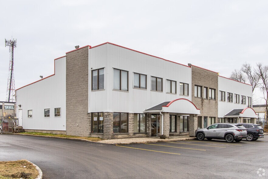 22 Jamie Ave, Nepean, ON à louer - Photo du bâtiment - Image 3 de 3