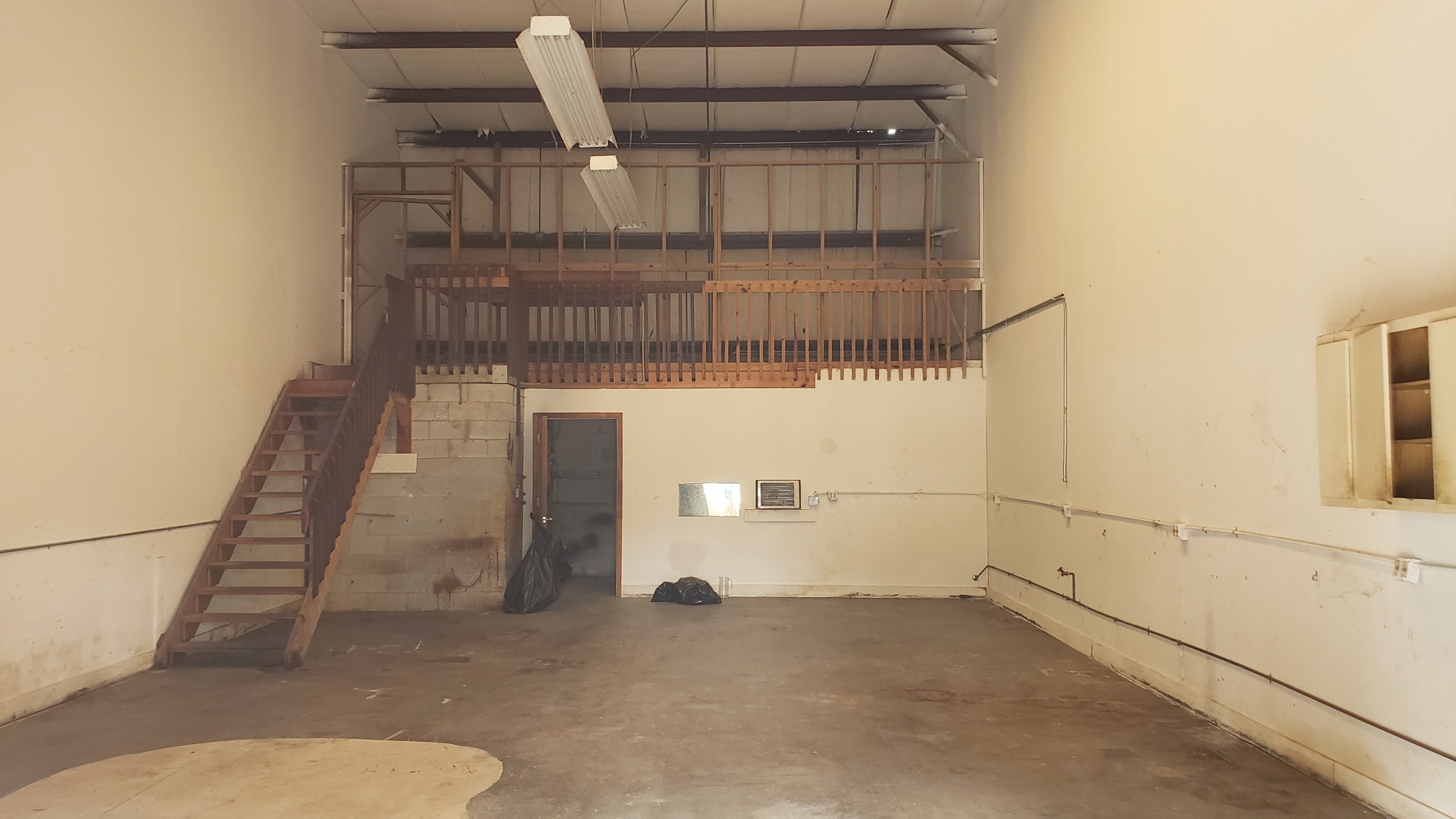 730 S Deerfield Ave, Deerfield Beach, FL for lease Interior Photo- Image 1 of 3