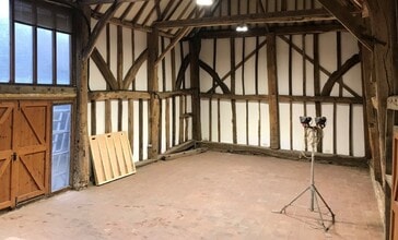 Burnt House Ln, Cowfold à louer Photo intérieure- Image 1 de 2