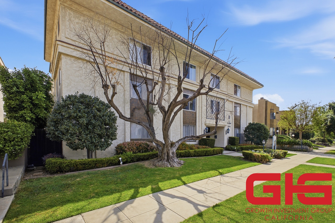 1818 Ramona Ave, South Pasadena, CA for sale Primary Photo- Image 1 of 55