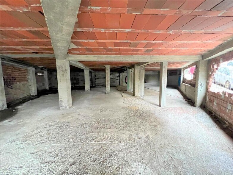 Avenida de Jesús García Naveira, Betanzos, La Coruna for sale - Building Photo - Image 2 of 12