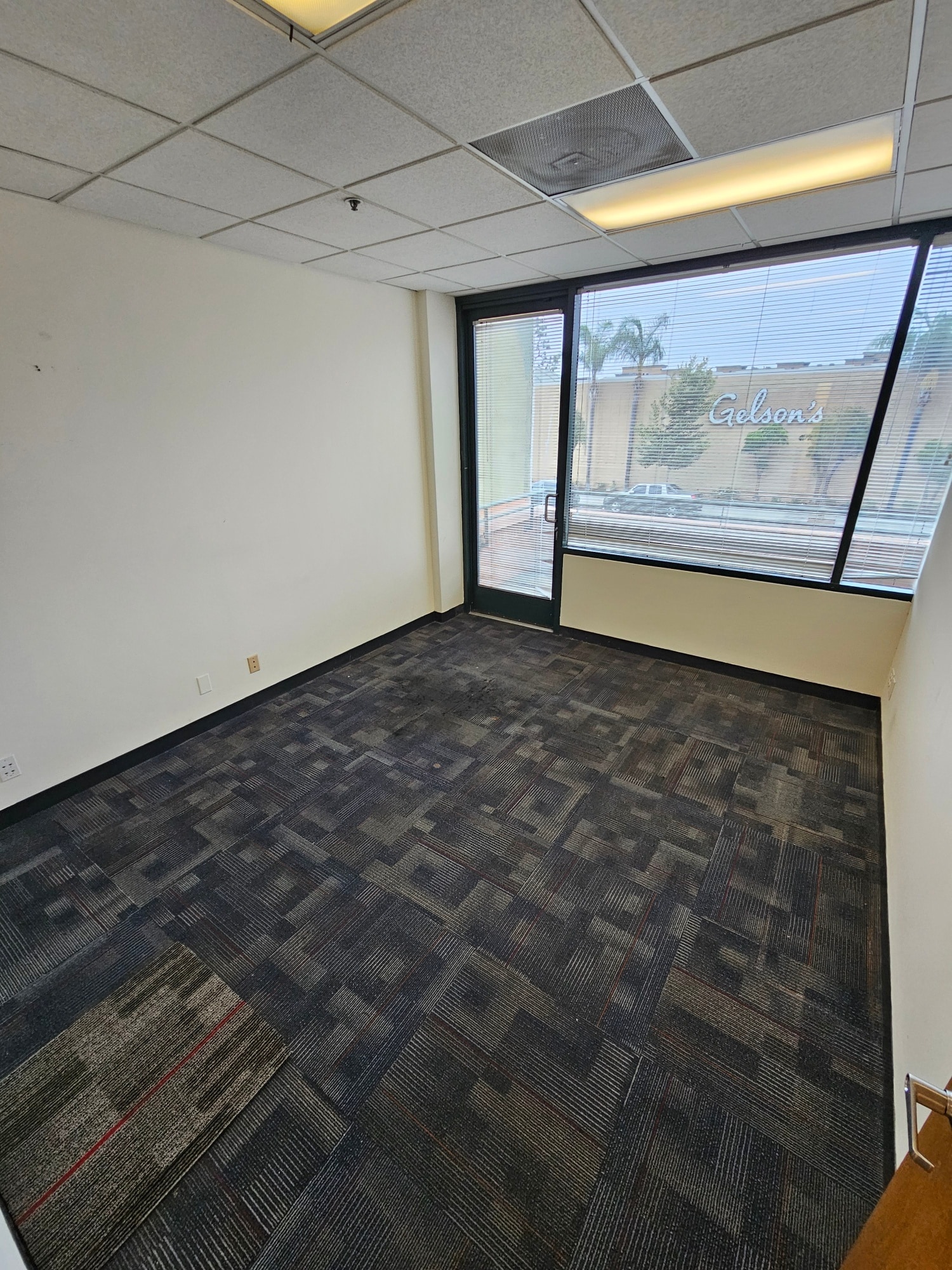 4705 Laurel Canyon Blvd, Studio City, CA à louer Photo intérieure- Image 1 de 2