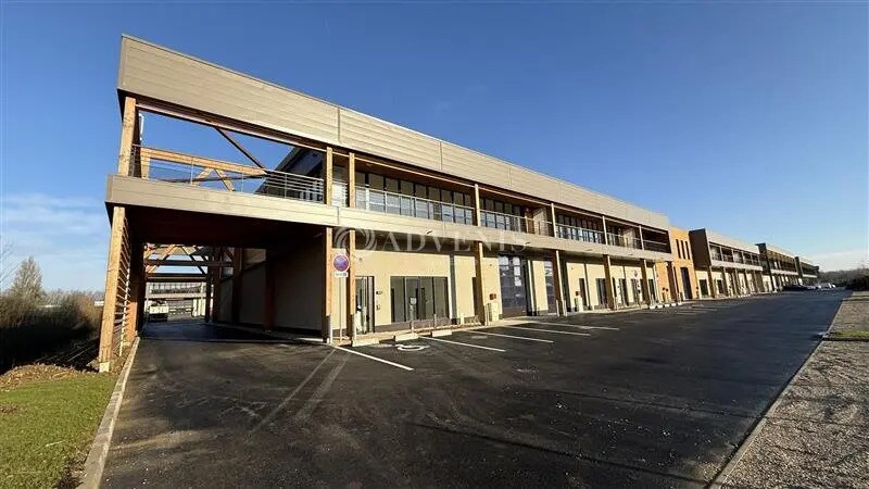 Flex in Collégien for lease - Building Photo - Image 2 of 9