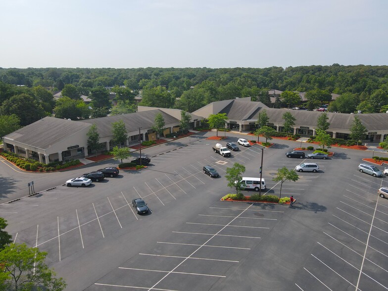 660 Plainsboro Rd, Plainsboro, NJ à louer - Photo du bâtiment - Image 2 de 15