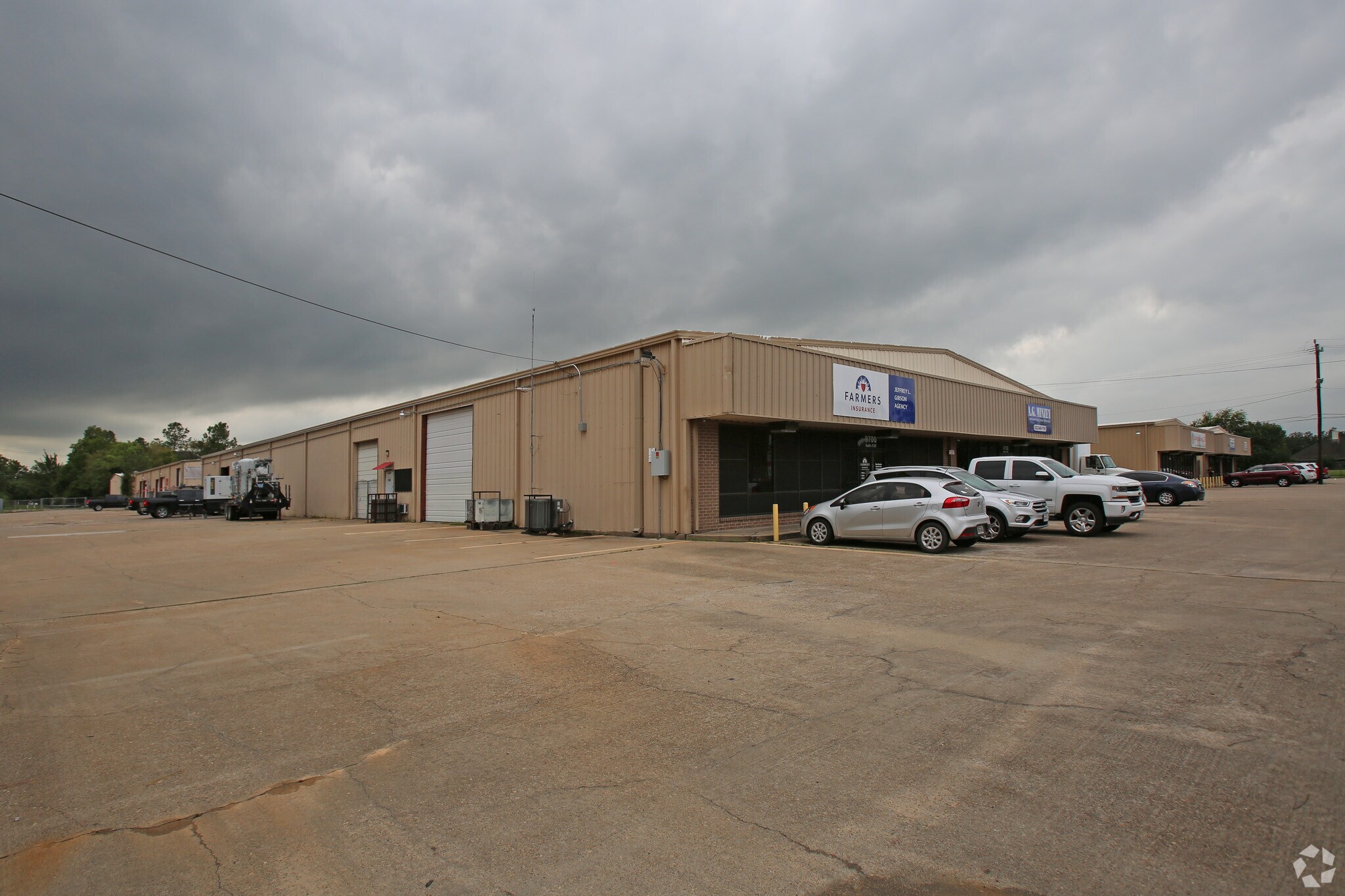 9700 Almeda Genoa Rd, Houston, TX for lease Primary Photo- Image 1 of 79