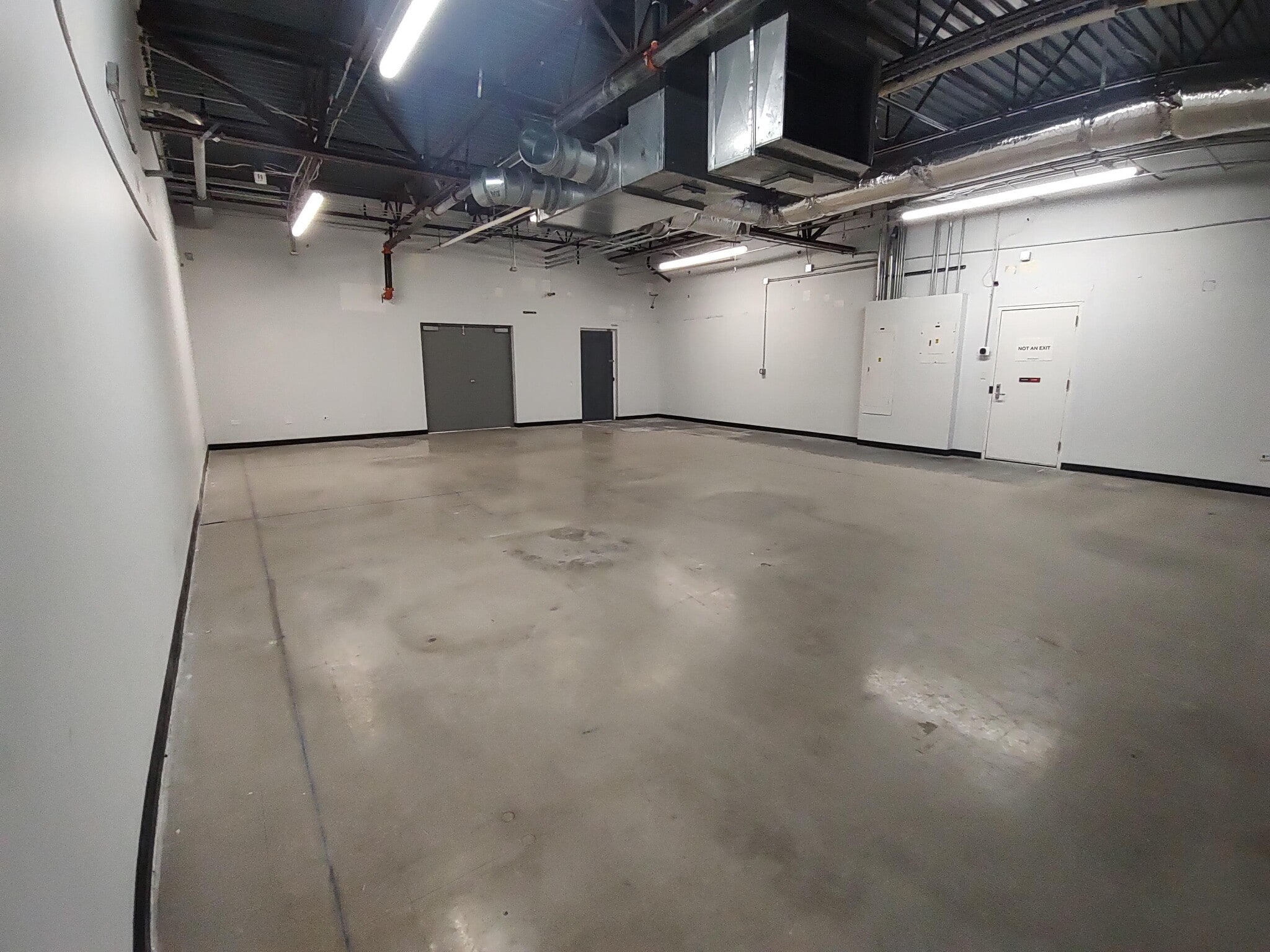 10949 E Peakview Ave, Englewood, CO for lease Interior Photo- Image 1 of 4