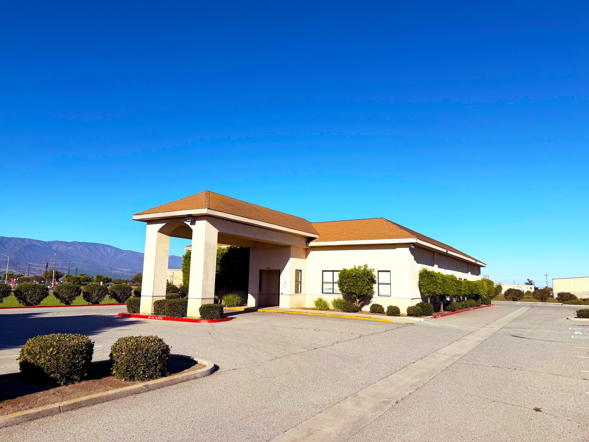 901 Los Coches Rd, Soledad, CA for lease Building Photo- Image 1 of 12