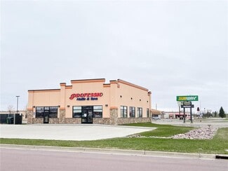 Plus de détails pour 1317 Ray Dr, Worthington, MN - Commerce de détail à vendre