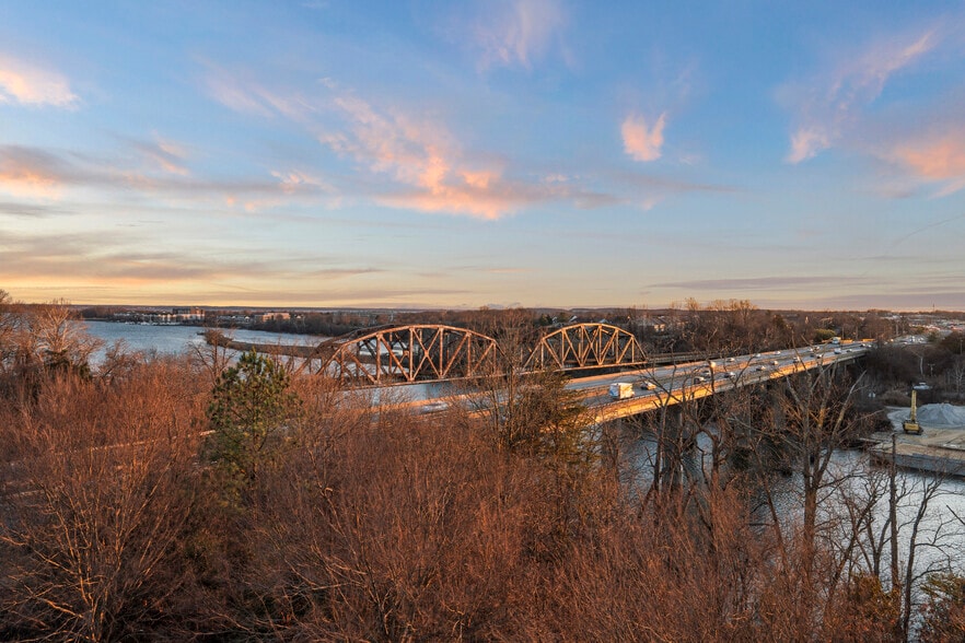 10718 Richmond Hwy, Lorton, VA for lease - Building Photo - Image 2 of 47