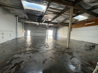 Plus de détails pour 16301-16335 Piuma Ave, Cerritos, CA - Industriel à louer