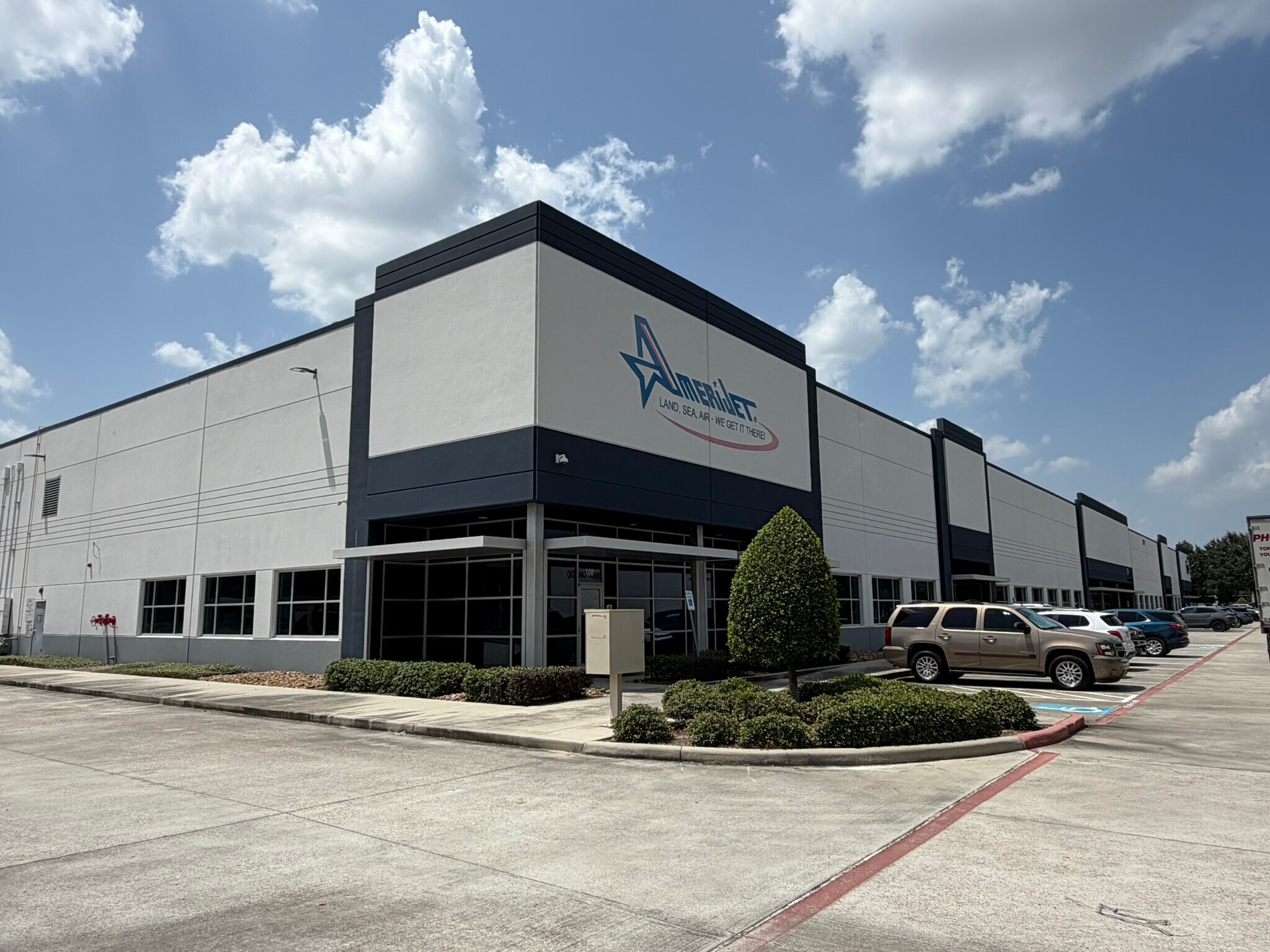 19051 Kenswick Dr, Humble, TX for lease Interior Photo- Image 1 of 3