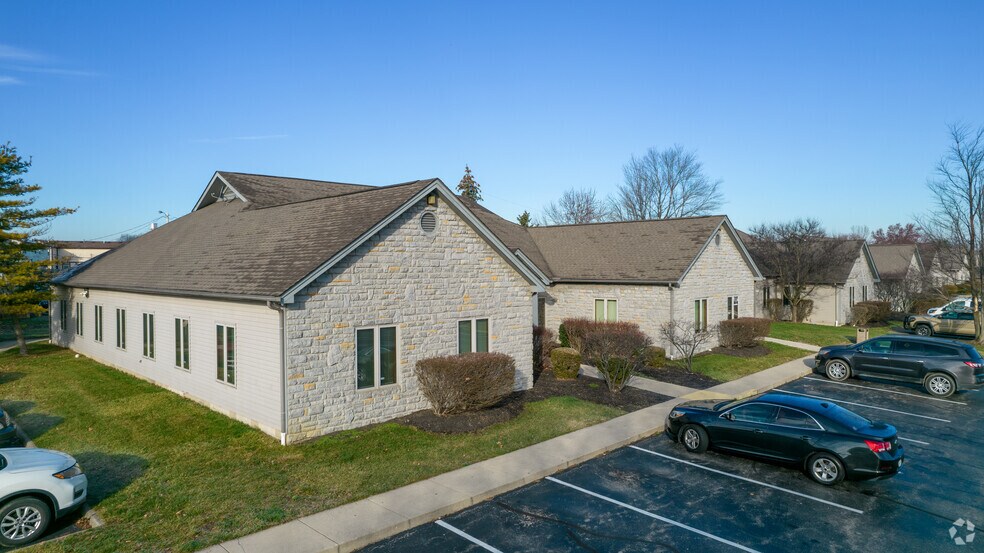5957-6011 Cleveland Ave, Columbus, OH à louer - Photo du bâtiment - Image 2 de 9