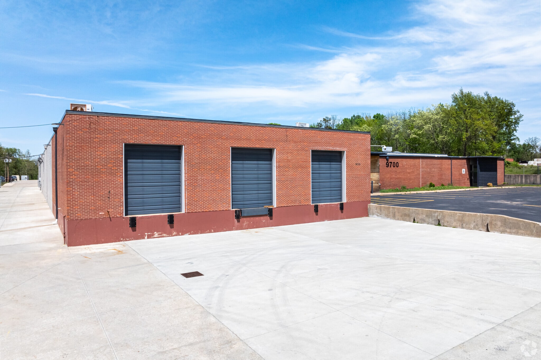 9700 E 56th St, Raytown, MO for lease Primary Photo- Image 1 of 14