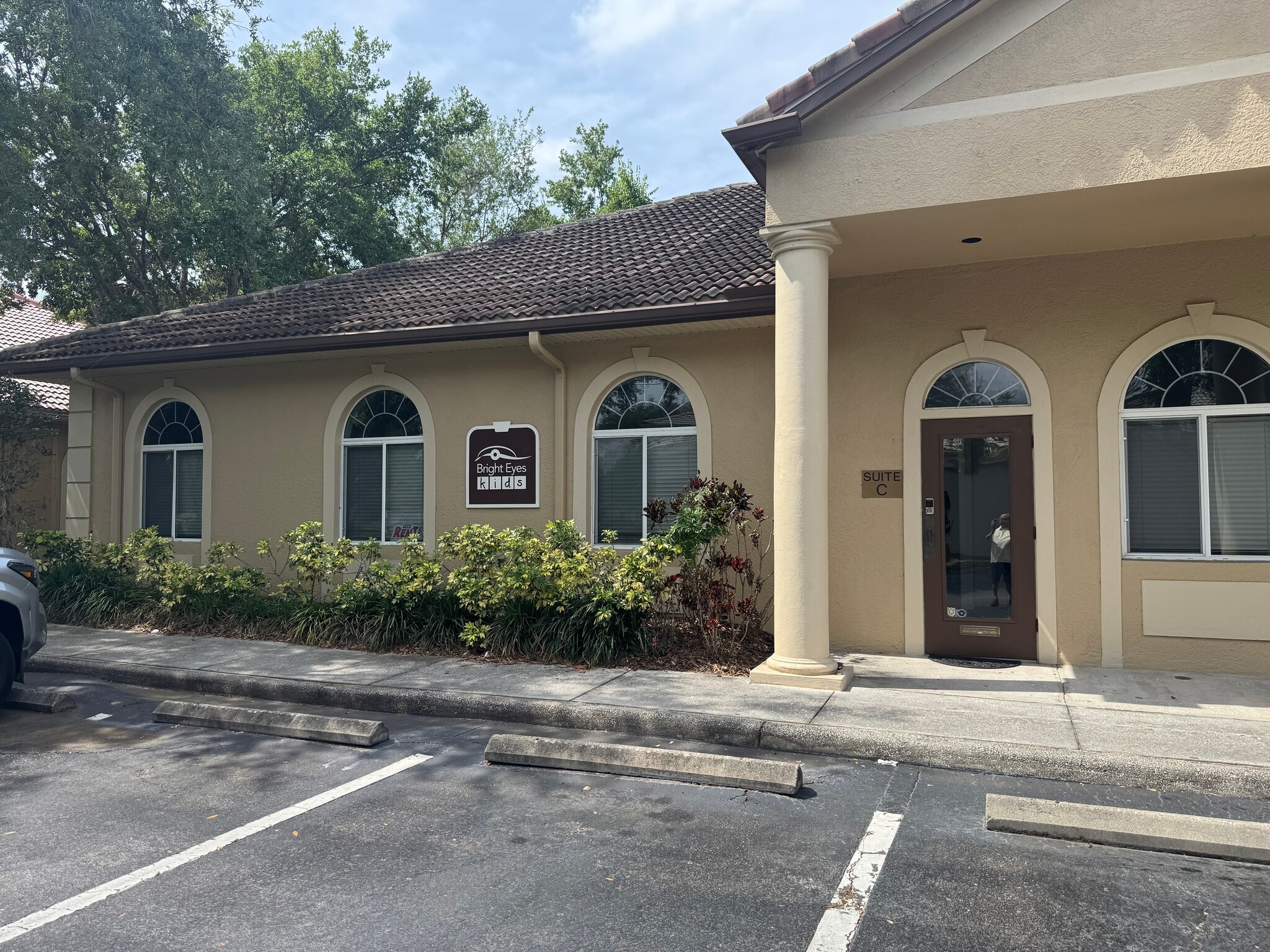 15303 Amberly Dr, Tampa, FL for lease Primary Photo- Image 1 of 13