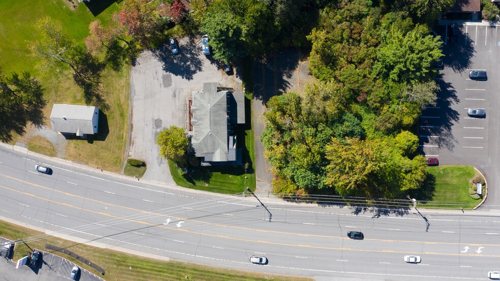 1650 Route 9, Clifton Park, NY à louer - Aérien - Image 3 de 14