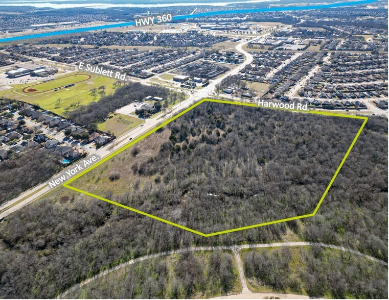 1801 Harwood Rd, Arlington, TX à vendre - Photo du bâtiment - Image 2 de 3