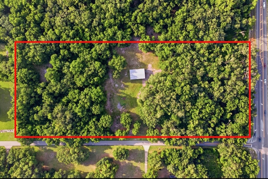 7112 Marsh Bend Trl, Wildwood, FL for sale - Building Photo - Image 2 of 12